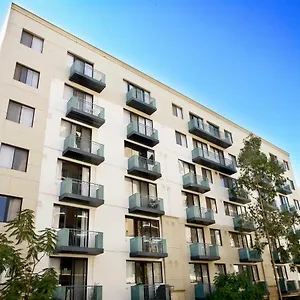 mont-clare-boutique-apartments.hotelsperth.org/